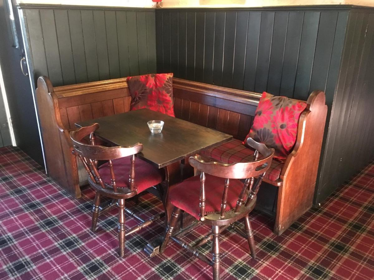 The White Hart Pub And Rooms クランリー エクステリア 写真