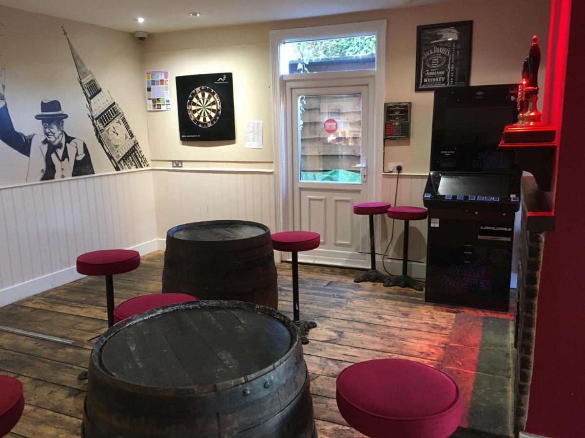 The White Hart Pub And Rooms クランリー エクステリア 写真